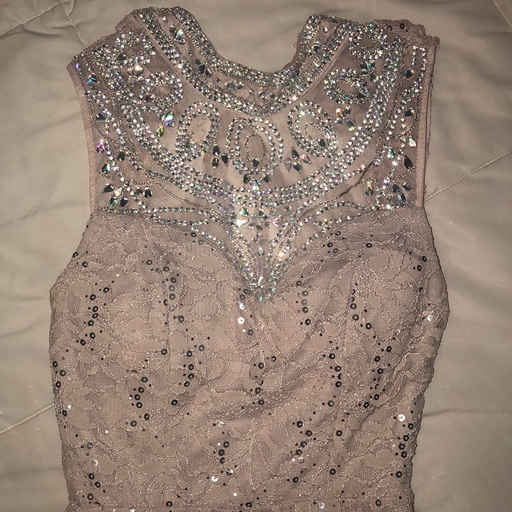 Windsor Dress - Picture 5 of 8